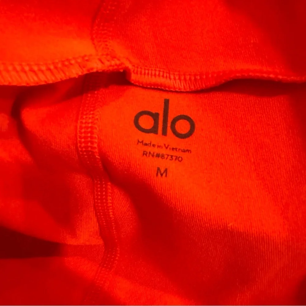 ALO RED DRAWSTRING LEGGINGS SIZE M
